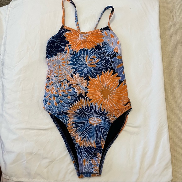 Jolyn Clothing Swim Scotty One Piece Poshmark